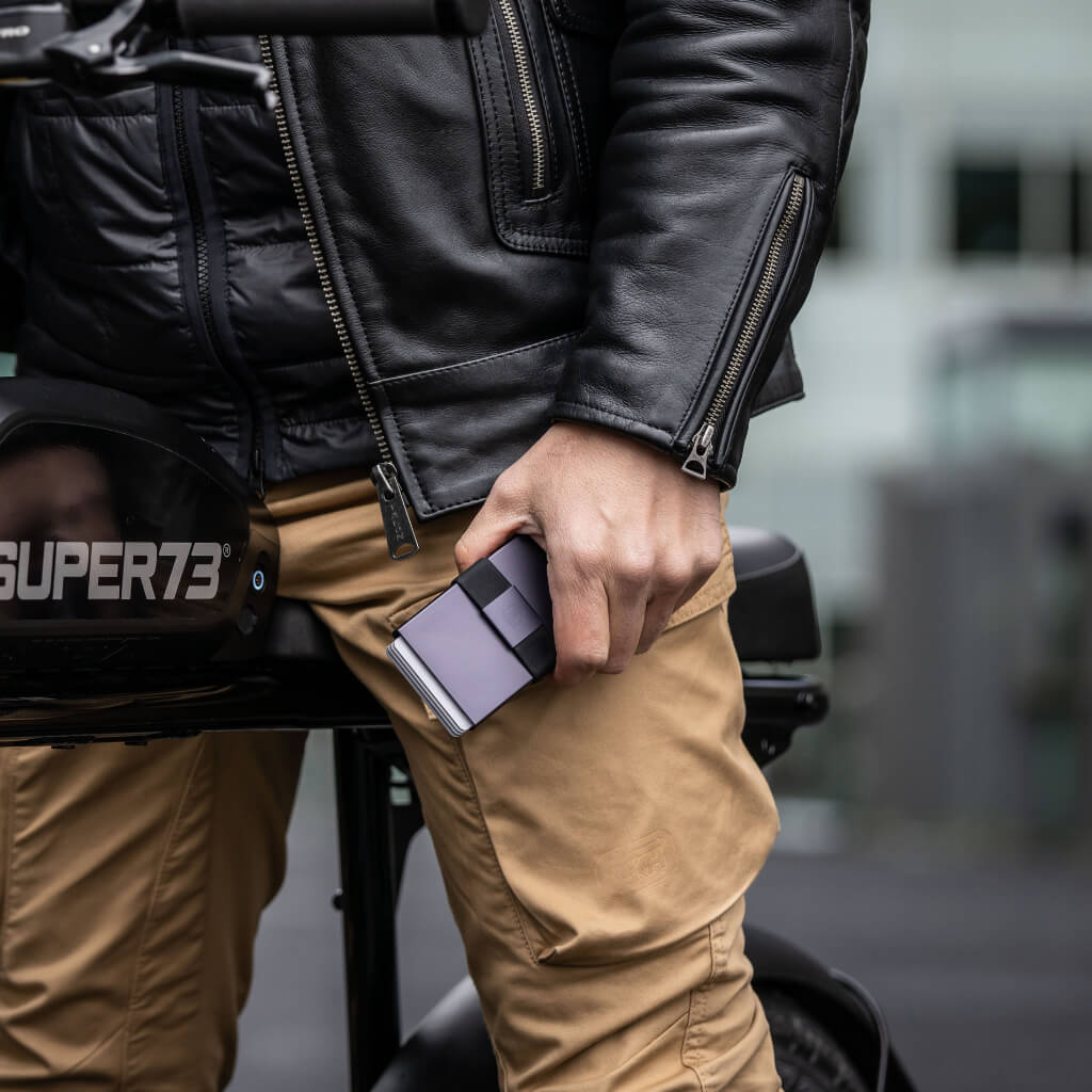 Ekster Cardholder
